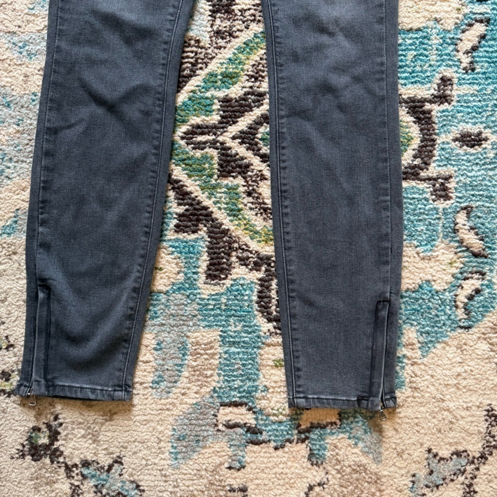 Black Paige skinny jeans with Aztec pocket detailing - Picture 3 of 8